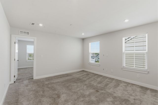 1100 Marchand Dr, Smyrna, TN 37167