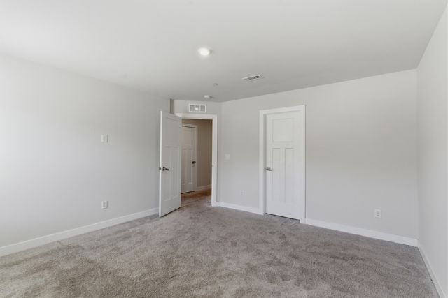 1100 Marchand Dr, Smyrna, TN 37167