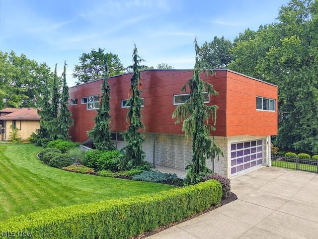 4961 Coleman Drive, Akron, OH 44319