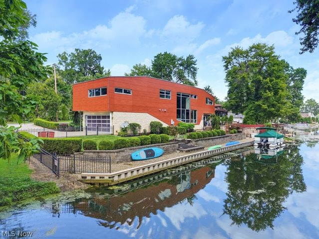 4961 Coleman Drive, Akron, OH 44319