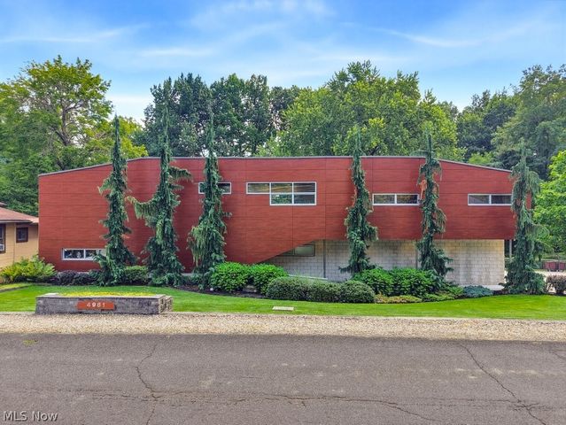 4961 Coleman Drive, Akron, OH 44319