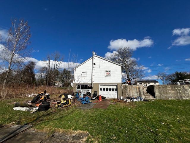 534 S West St, Agawam, MA 01030