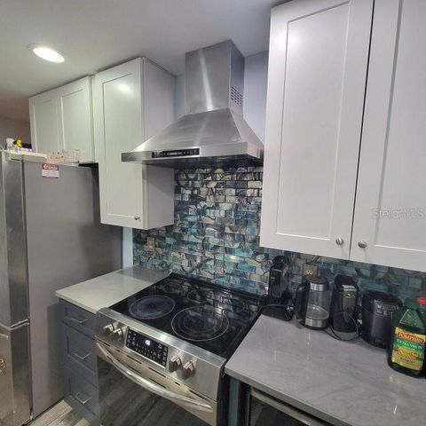 28800 WALKER DRIVE, Wesley Chapel, FL 33544