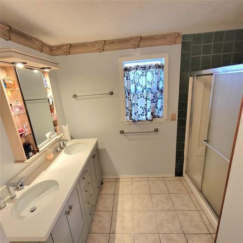 28800 WALKER DRIVE, Wesley Chapel, FL 33544