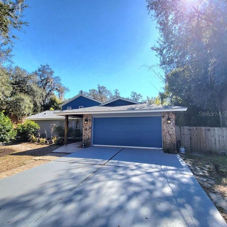 28800 WALKER DRIVE, Wesley Chapel, FL 33544