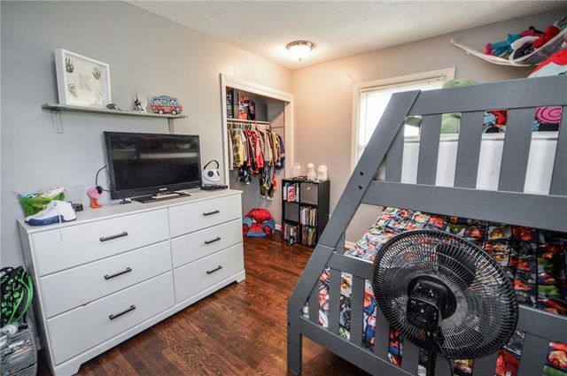 16002 E 41st Street, Independence, MO 64055