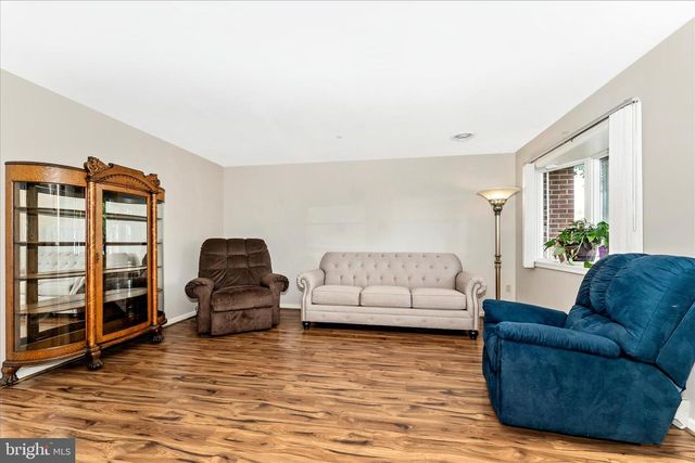 229 S FORK DR, Hagerstown, MD 21740