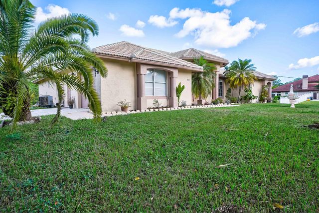 8671 N 155th Pl Place N, Palm Beach Gardens, FL 33418