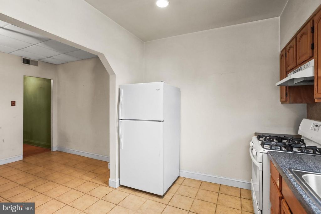 Image 19 of property listing at 640 PENNSYLVANIA AVE, York, PA 17404
