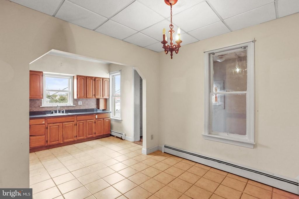 Image 23 of property listing at 640 PENNSYLVANIA AVE, York, PA 17404