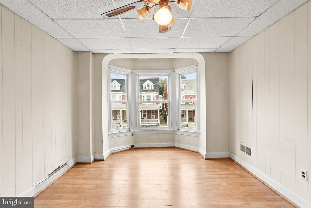 Image 29 of property listing at 640 PENNSYLVANIA AVE, York, PA 17404