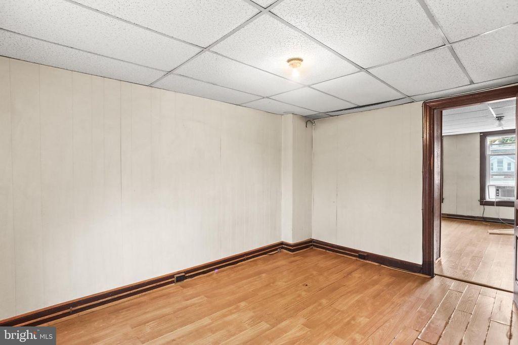 Image 32 of property listing at 640 PENNSYLVANIA AVE, York, PA 17404