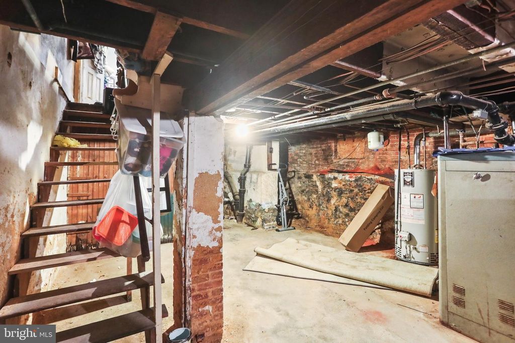Image 37 of property listing at 640 PENNSYLVANIA AVE, York, PA 17404