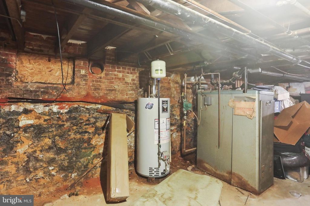 Image 38 of property listing at 640 PENNSYLVANIA AVE, York, PA 17404