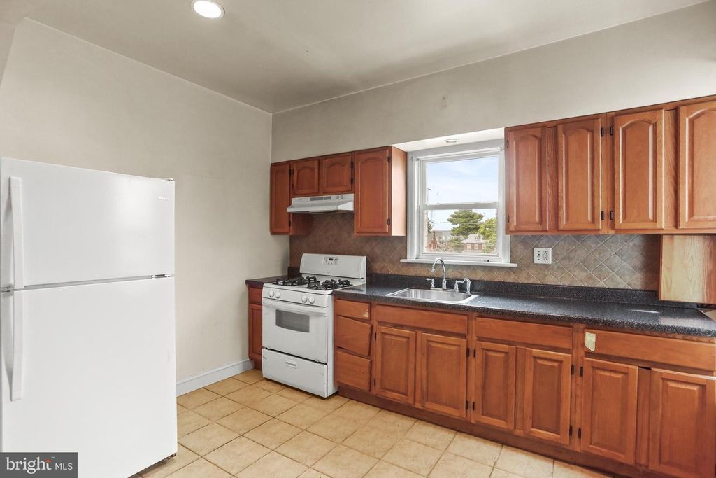 Image 52 of property listing at 640 PENNSYLVANIA AVE, York, PA 17404