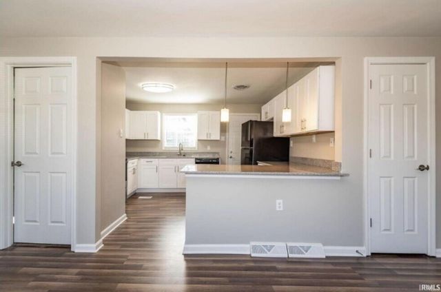 311-321 S Muller Parkway, Bloomington, IN 47403