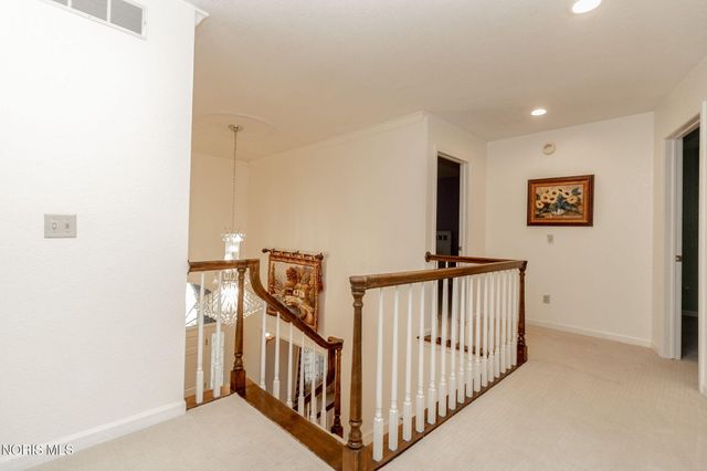 2910 Tracewood Drive, Toledo, OH 43617