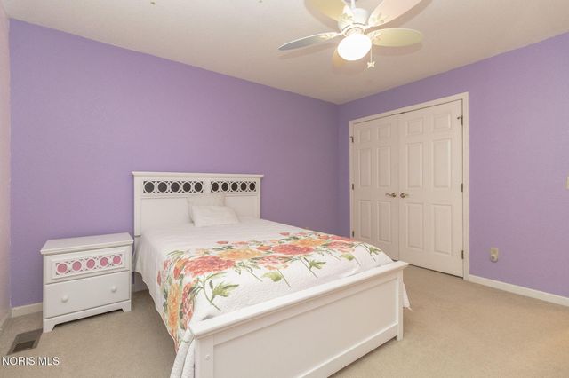 2910 Tracewood Drive, Toledo, OH 43617