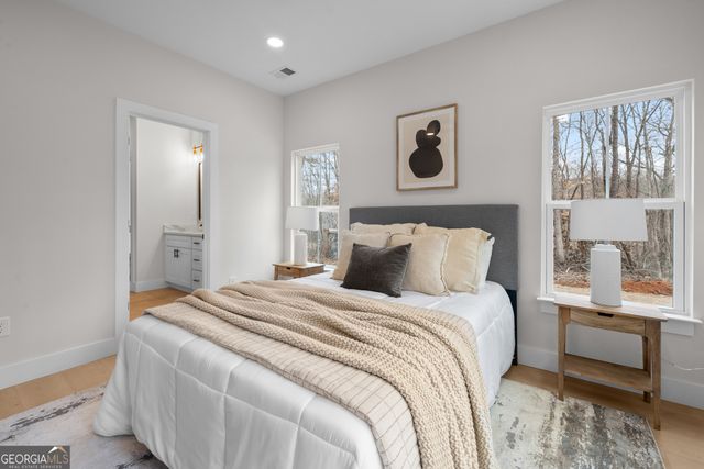 502 Point Road, Westminster, SC 29693