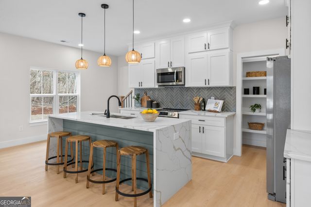 502 Point Road, Westminster, SC 29693