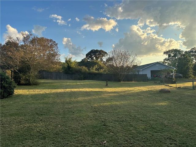 14 Bradford SW Drive, Cartersville, GA 30120