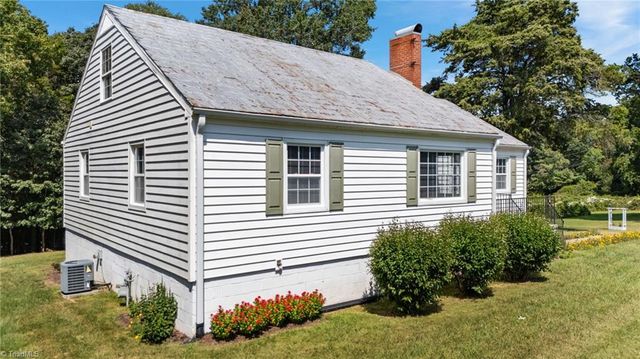 824 W Lexington Avenue, High Point, NC 27262