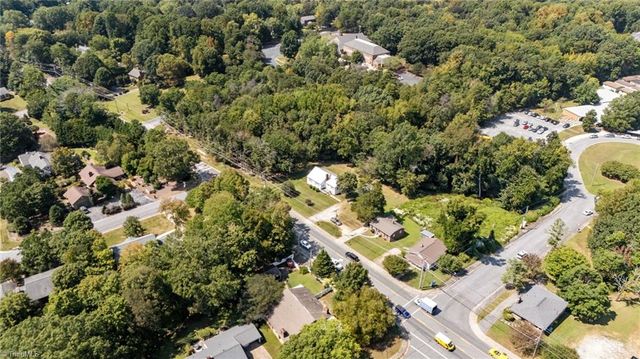 824 W Lexington Avenue, High Point, NC 27262