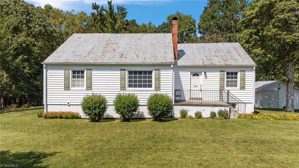 824 W Lexington Avenue, High Point, NC 27262