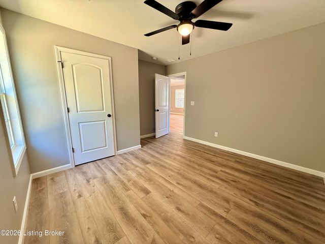 210 Tulip Dr, Bardstown, KY 40004