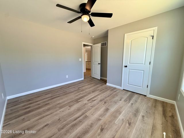 210 Tulip Dr, Bardstown, KY 40004