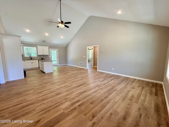 210 Tulip Dr, Bardstown, KY 40004