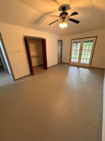 604 Briarclift Lane, Baytown, TX 77521