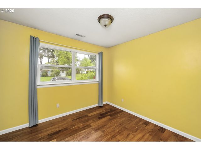 414 Se 153RD Ave, Portland, OR 97233