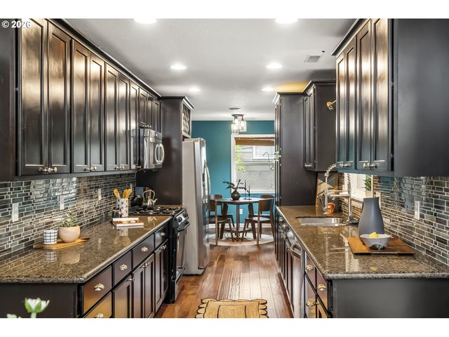 414 Se 153RD Ave, Portland, OR 97233