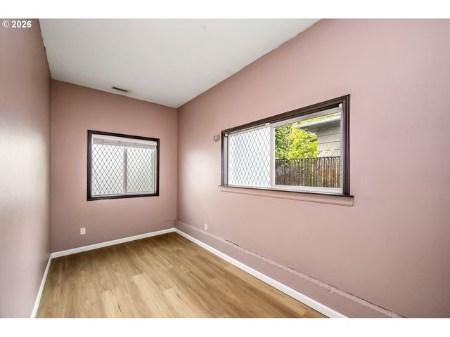 414 Se 153RD Ave, Portland, OR 97233