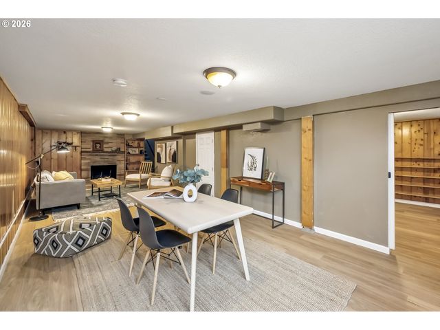 414 Se 153RD Ave, Portland, OR 97233