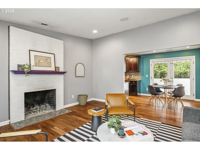 414 Se 153RD Ave, Portland, OR 97233