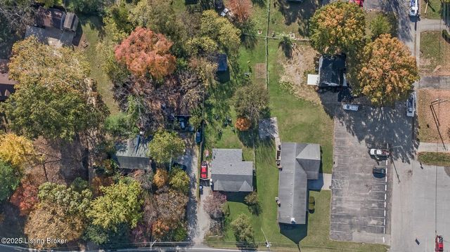 958 Palatka Rd, Louisville, KY 40214