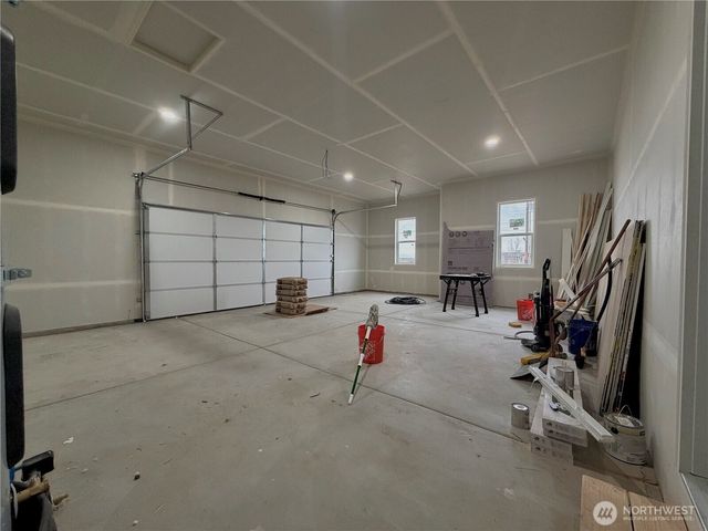 7189 NE Lake Vista Drive, Moses Lake, WA 98837