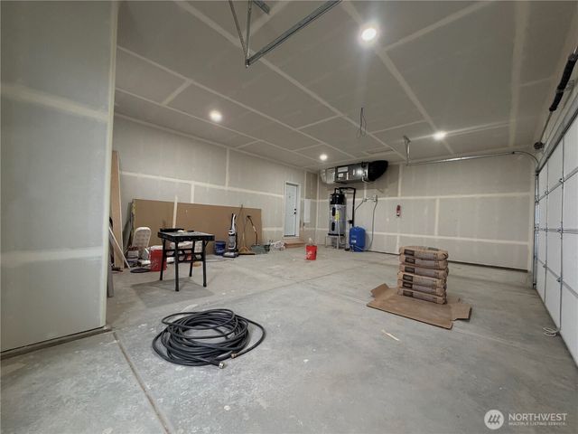 7189 NE Lake Vista Drive, Moses Lake, WA 98837