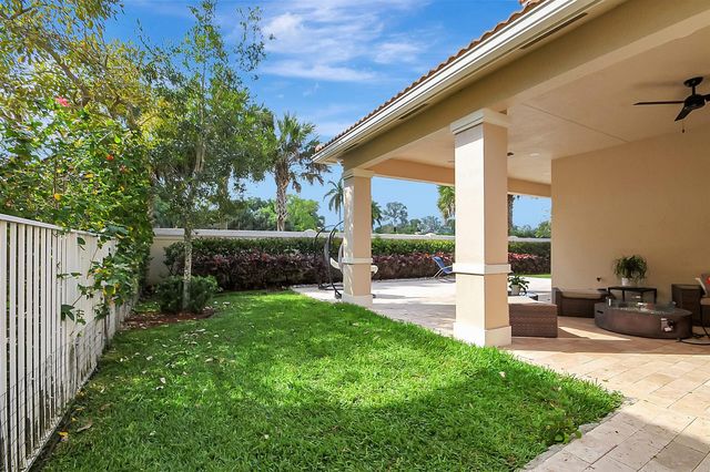 8952 Cypress Grove Lane, Royal Palm Beach, FL 33436