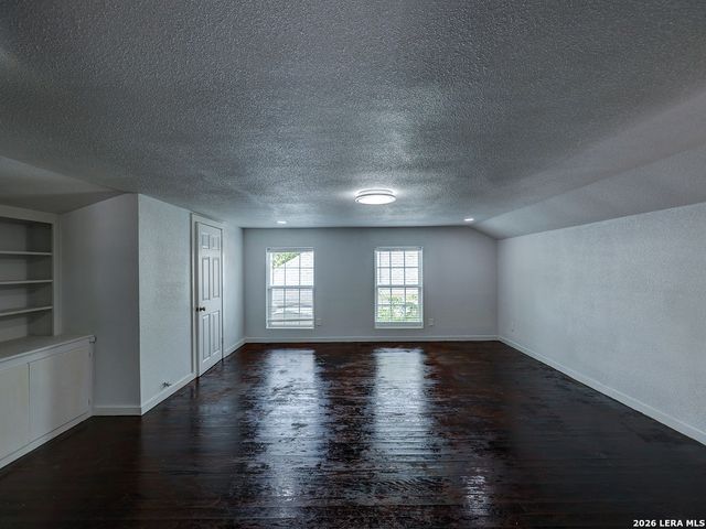 507 W Mistletoe, San Antonio, TX 78212