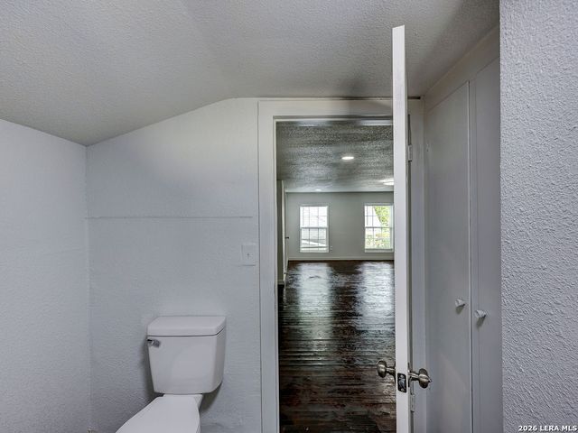 507 W Mistletoe, San Antonio, TX 78212