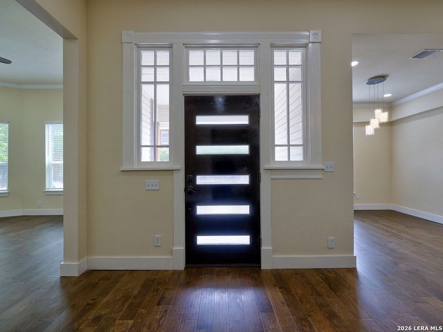 507 W Mistletoe, San Antonio, TX 78212