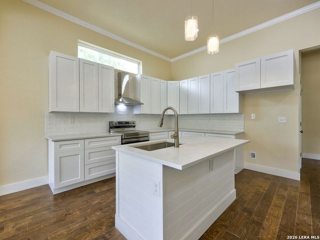 507 W Mistletoe, San Antonio, TX 78212