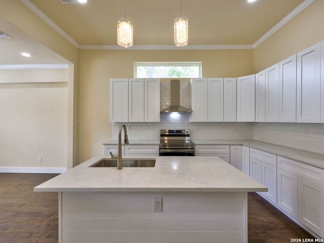 507 W Mistletoe, San Antonio, TX 78212