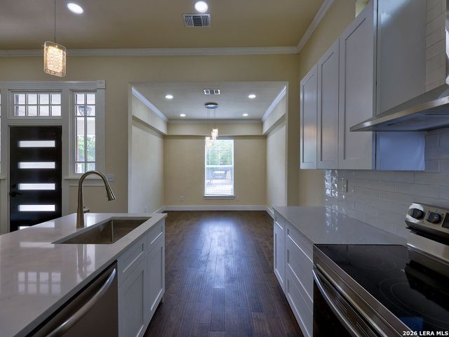 507 W Mistletoe, San Antonio, TX 78212