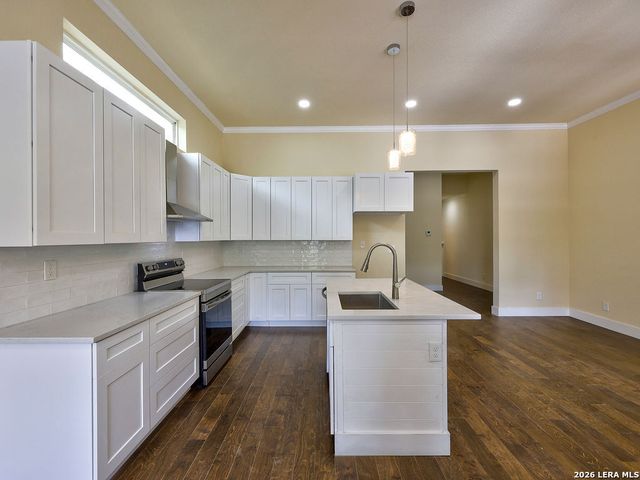 507 W Mistletoe, San Antonio, TX 78212