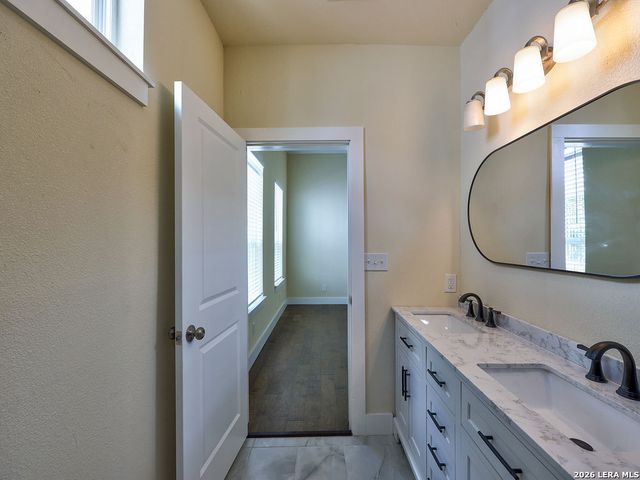 507 W Mistletoe, San Antonio, TX 78212