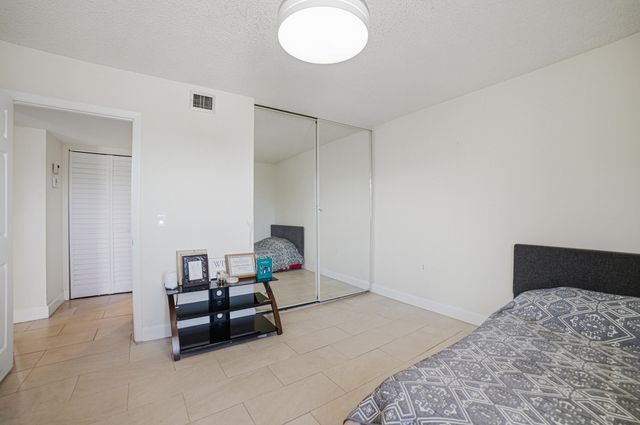 3515 Village Boulevard 304, West Palm Beach, FL 33409